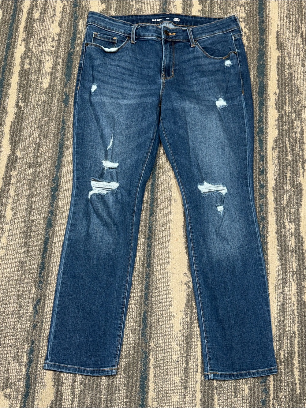 Size 12P Old Navy Midrise Power Slim Straight Distressed Blue Jeans 👖